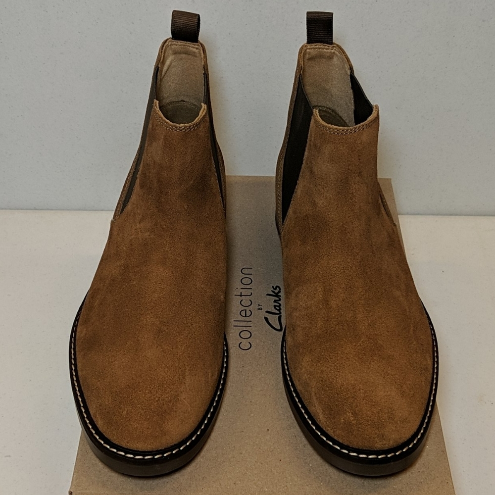 Clarks Chelsea Boot Dark Tan Suede - Picture 2 of 6